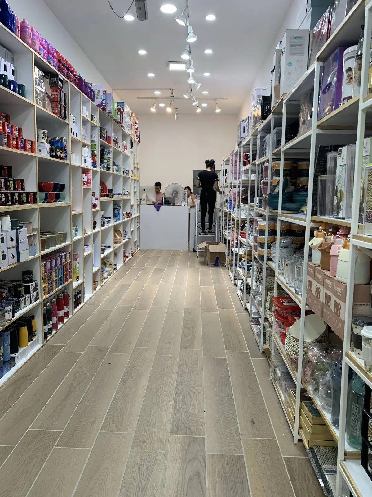 Exhibición de productos para el hogar en demayoreo.com